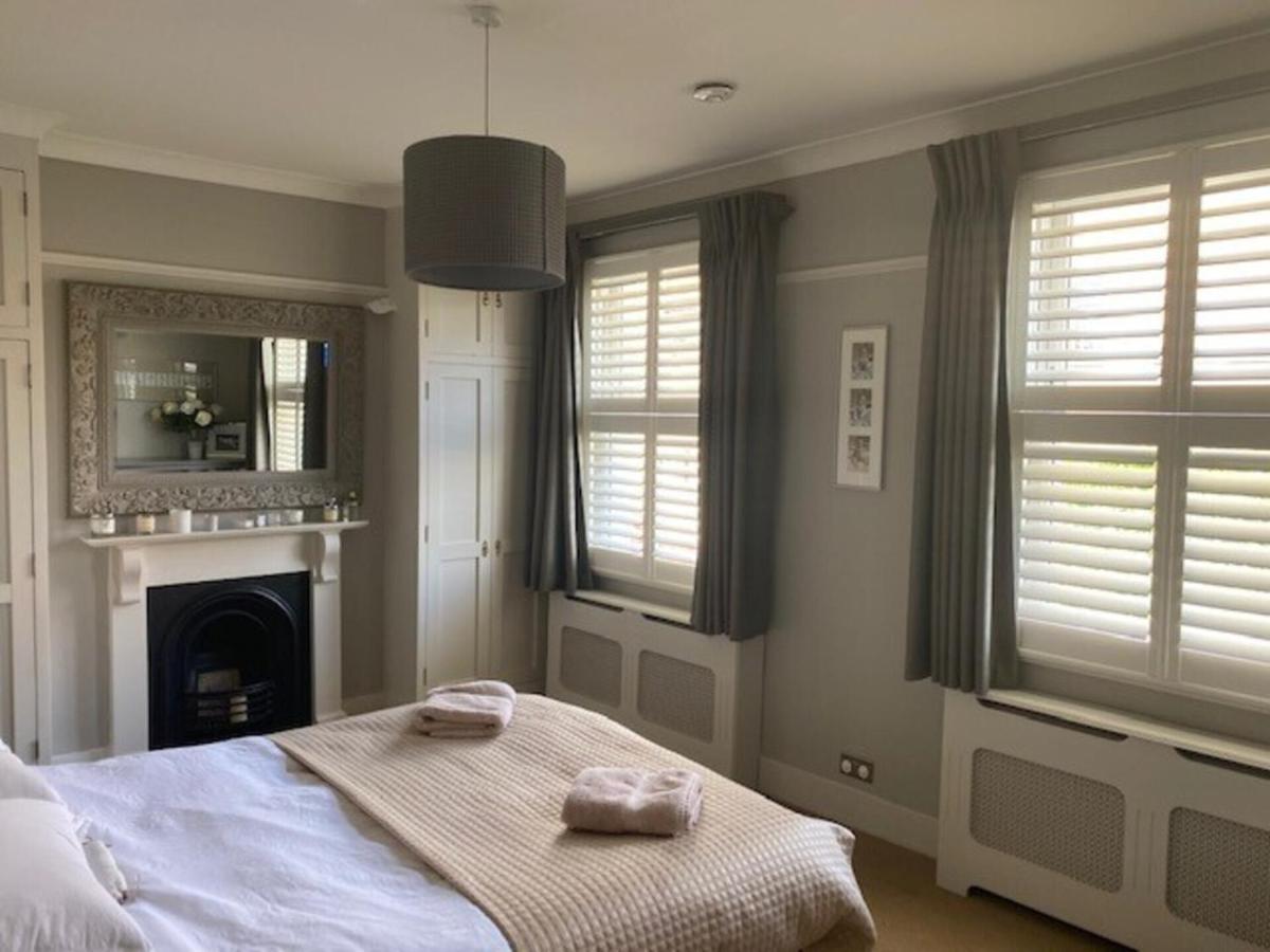 Ferienhaus Family 4-bed House & Secluded Garden - Wimbledon